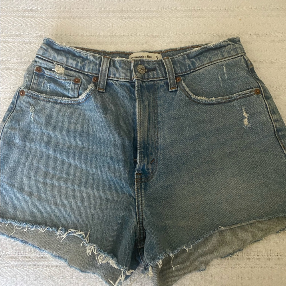 Abercrombie Curve Love Mom Shorts